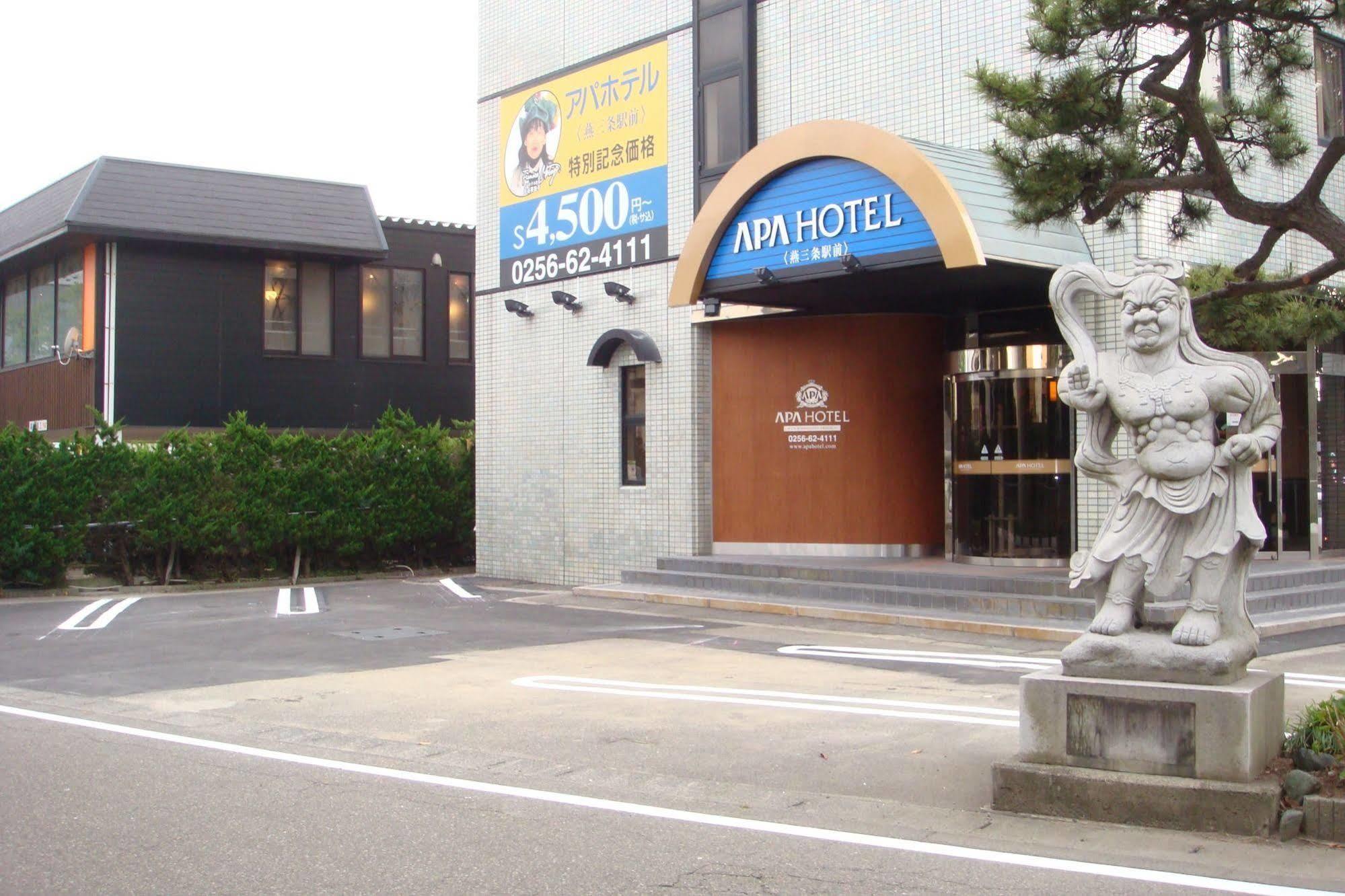 Apa Hotel Tsubame-Sanjo Ekimae Esterno foto